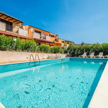 Beach House Badesi